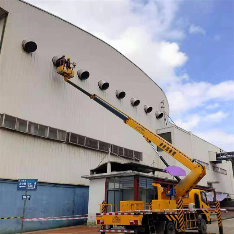 安新县高空作业车出租服务：专业广告牌安装解决方案